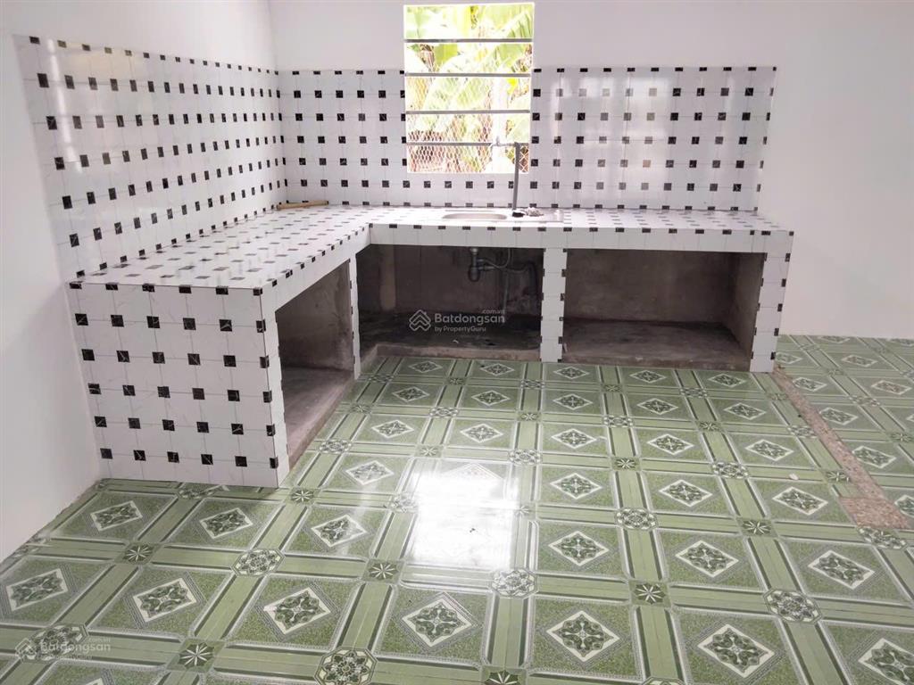 Nhà nguyên căn mặt tiền | dt  700m2 | 9 triệu