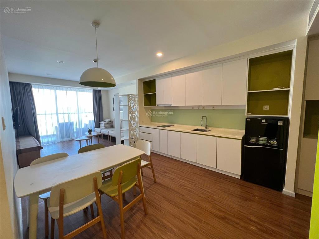 Bán căn hộ 5 2 phòng ngủ căn góc view thành phố toàn diện  0906 431 ***