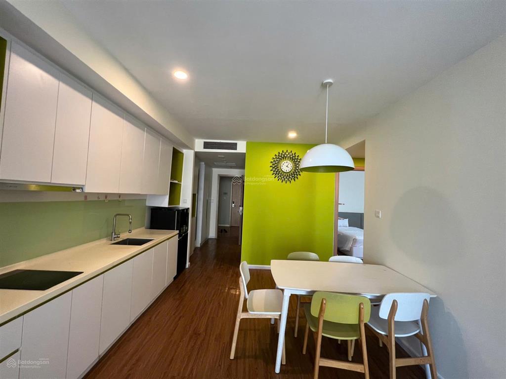 Bán căn hộ 5 2 phòng ngủ căn góc view thành phố toàn diện  0906 431 ***