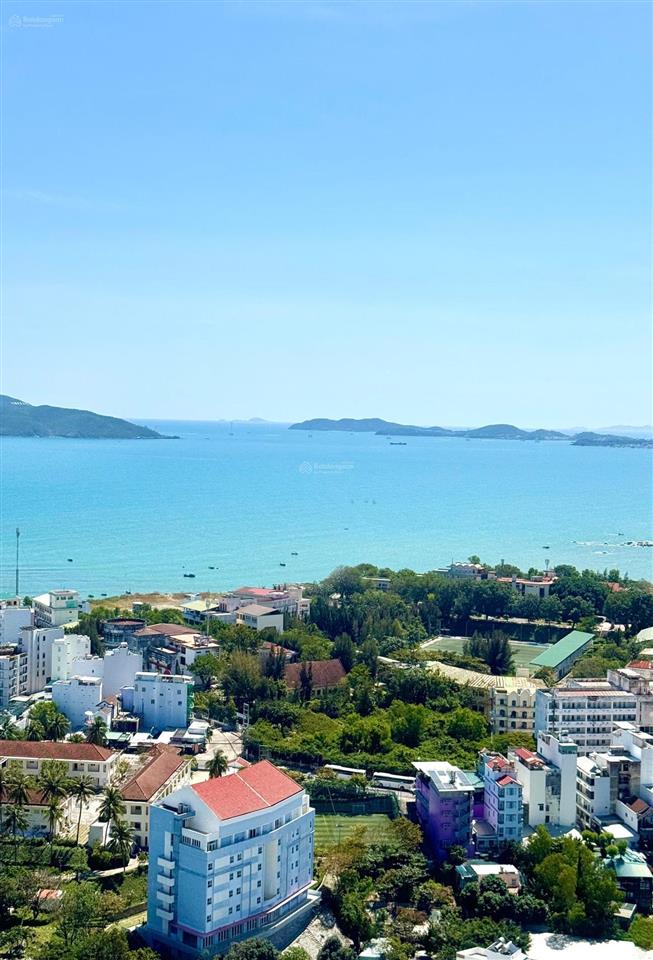 Chính chủ cần bán căn hộ mường thanh viễn triều view chính biển.