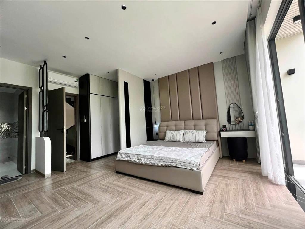 Bán nhà mỹ gia gói 5 thái hưng, đang khai thác homestay, có dòng tiền ngay