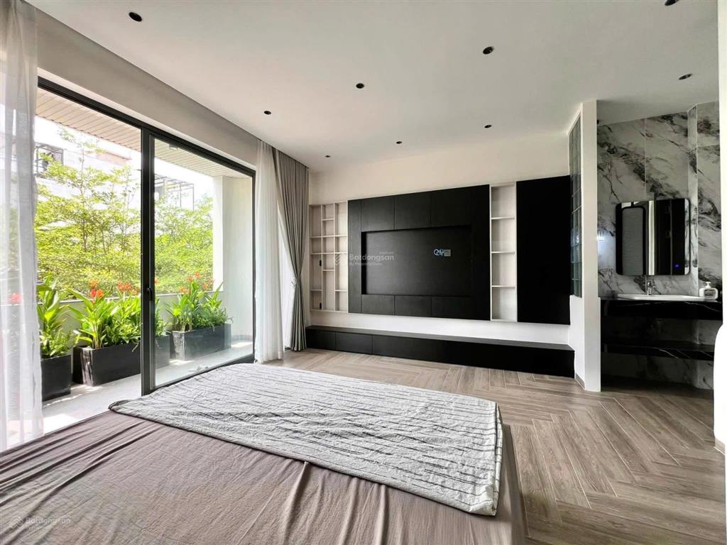 Bán nhà mỹ gia gói 5 thái hưng, đang khai thác homestay, có dòng tiền ngay