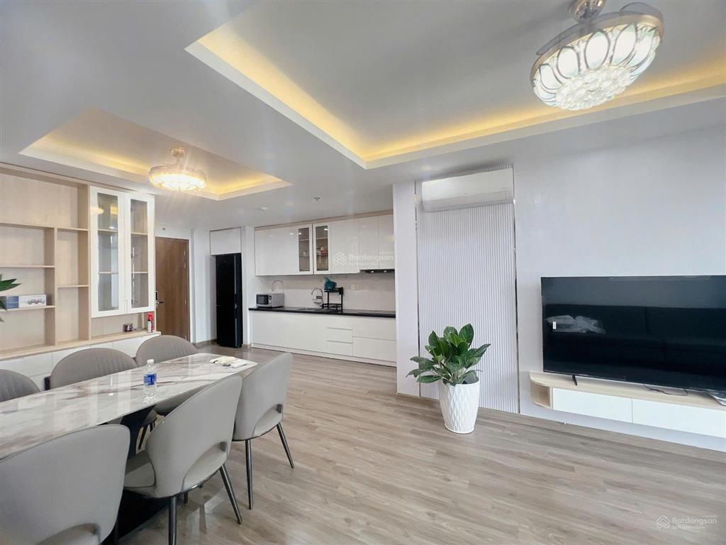 Cần bán căn hộ hud nguyễn thiện thuật.