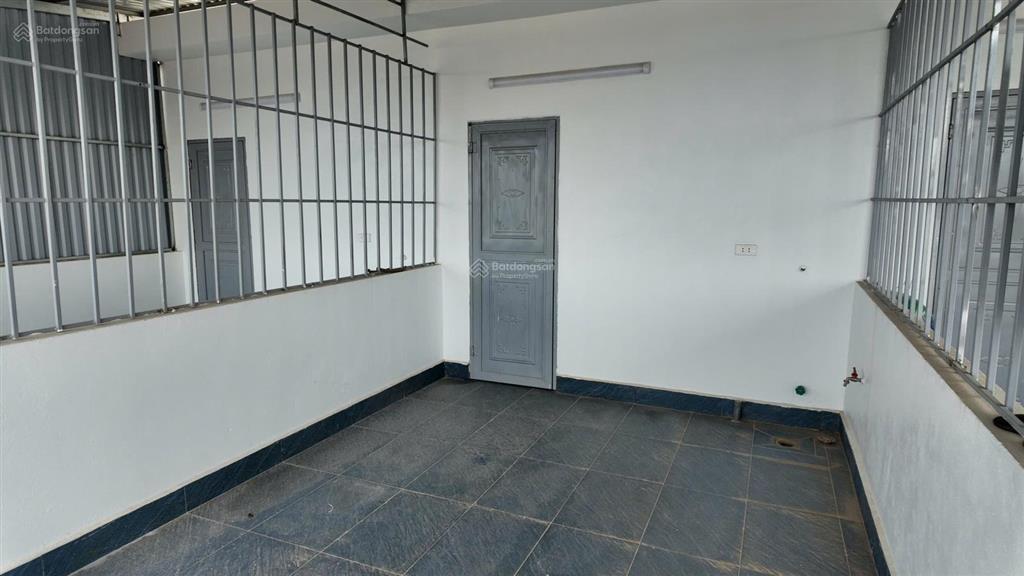 Bán nhà 5 tầng tại đông la. giá thương lượng. nhận nhà ngay. 0985 999 ***
