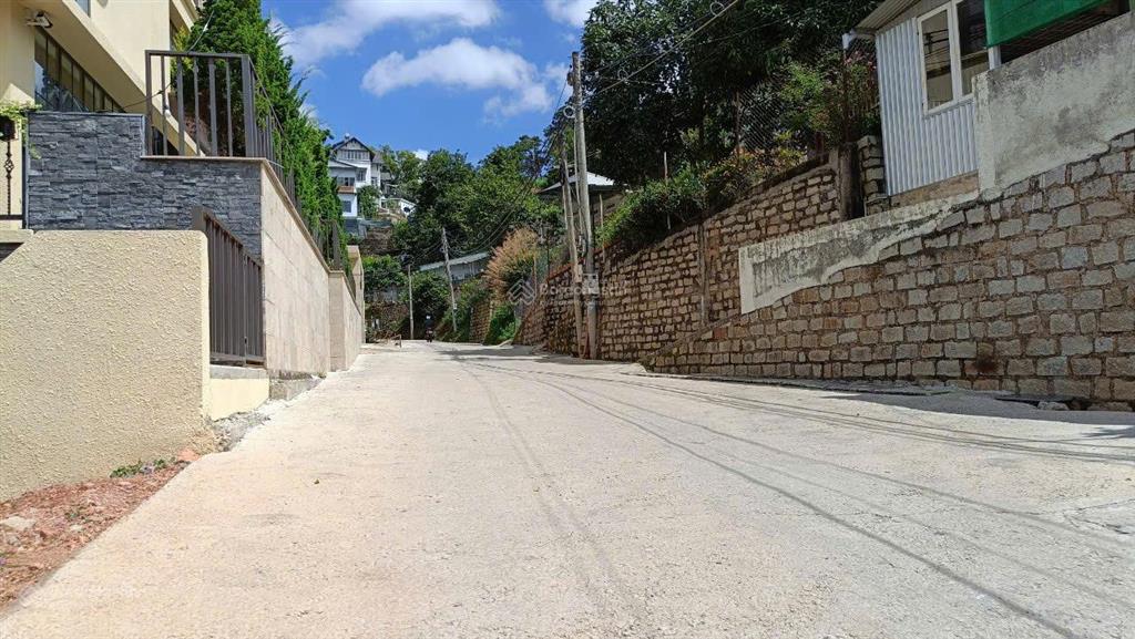 Đất biệt thự đường khe sanh, diện tích 200m2 srxd, view rừng thông đẹp. đường ô tô. giá 6.8 tỷ