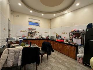 Nhà sổ riêng xây dựng đường triệu việt vương, tp đà lạt. dt 60m2 full thổ cư, đường ô tô. giá 6 tỷ