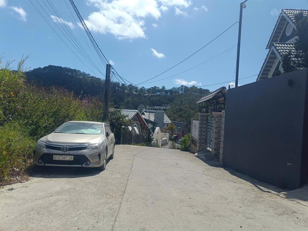 Đất biệt thự view rừng thông đường hoàng hoa thám, đà lạt. dt 251m2, đường ô tô. giá 7.9 tỷ