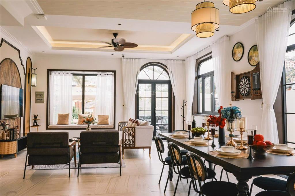 Chính chủ cần bán biệt thự đường ô tô an bình, bt phong cách chân âu, mới, đẹp, dt 254.5m2, 20 tỷ