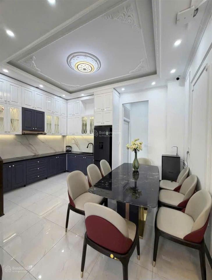 Chính chủ cần bán gấp nhà liên kế mới tinh, đường ngô thị nhậm. full nội thất, có thể vào ở ngay