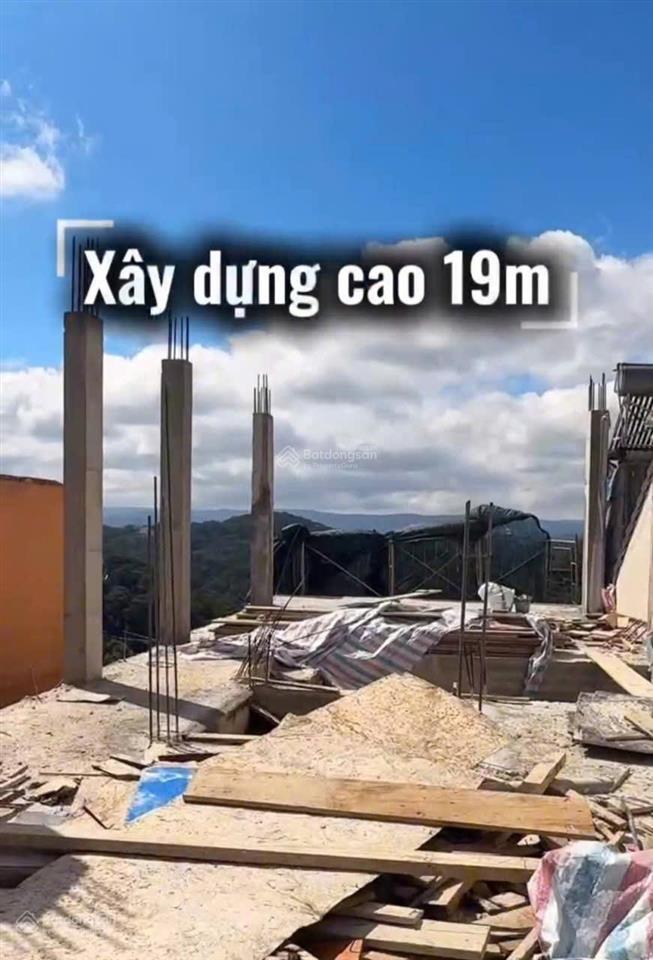 Giảm giá, cần bán nhà phố kinh doanh, mặt tiền đường 3 tháng 4, đã xây dựng phần thô