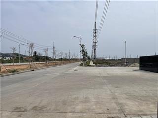 Diện tích đất 5.000m2.
không gian rộng rãi, thông thoáng.
hạ tầng sẵn có, sạch đẹp.
bàn giao ngay