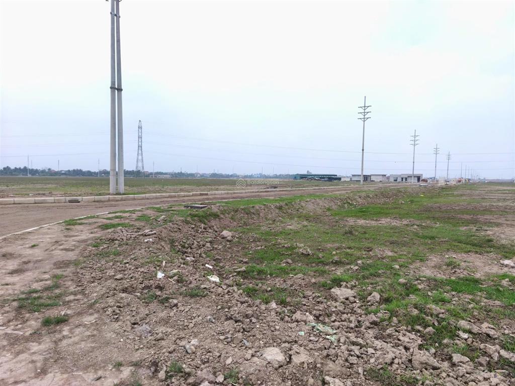 Chuyển nhượng dt 6700m2, đất cụm công nghiệp hải phòng. vị trí ngay gần cầu khuê, bàn giao ngay