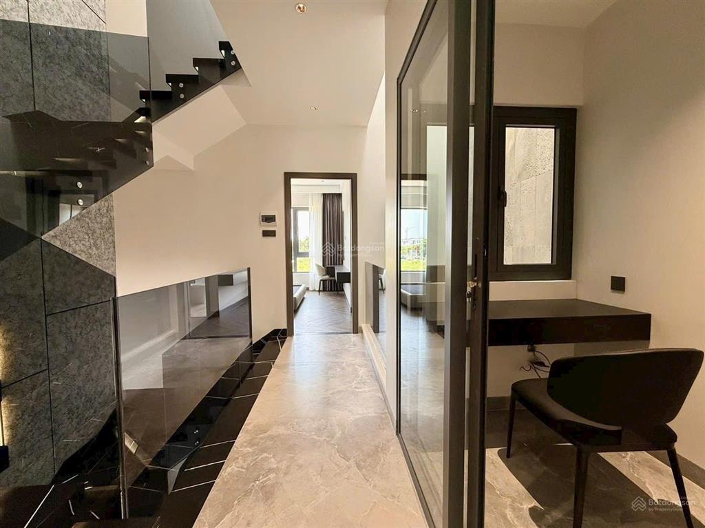 Bán nhà 3.5 tầng thiết kế luxury, vị trí cực đẹp gần đường 27m kđt mỹ gia, thái xuân gói 3