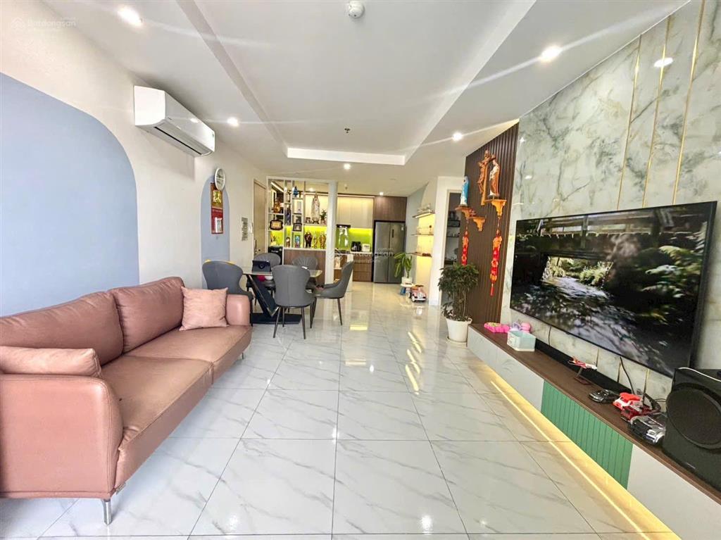 Căn hiếm có đã có sổ hồng riêng!!!
bán căn hộ tòa nhà happy sky, trung tâm nha trang