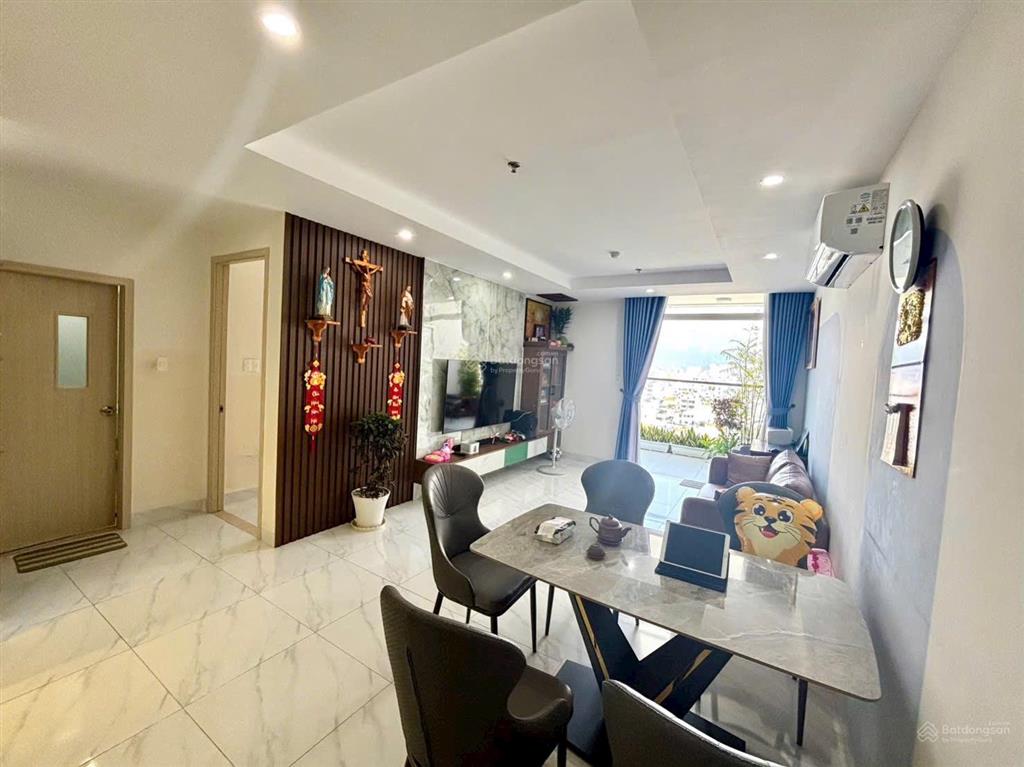 Căn hiếm có đã có sổ hồng riêng!!!
bán căn hộ tòa nhà happy sky, trung tâm nha trang