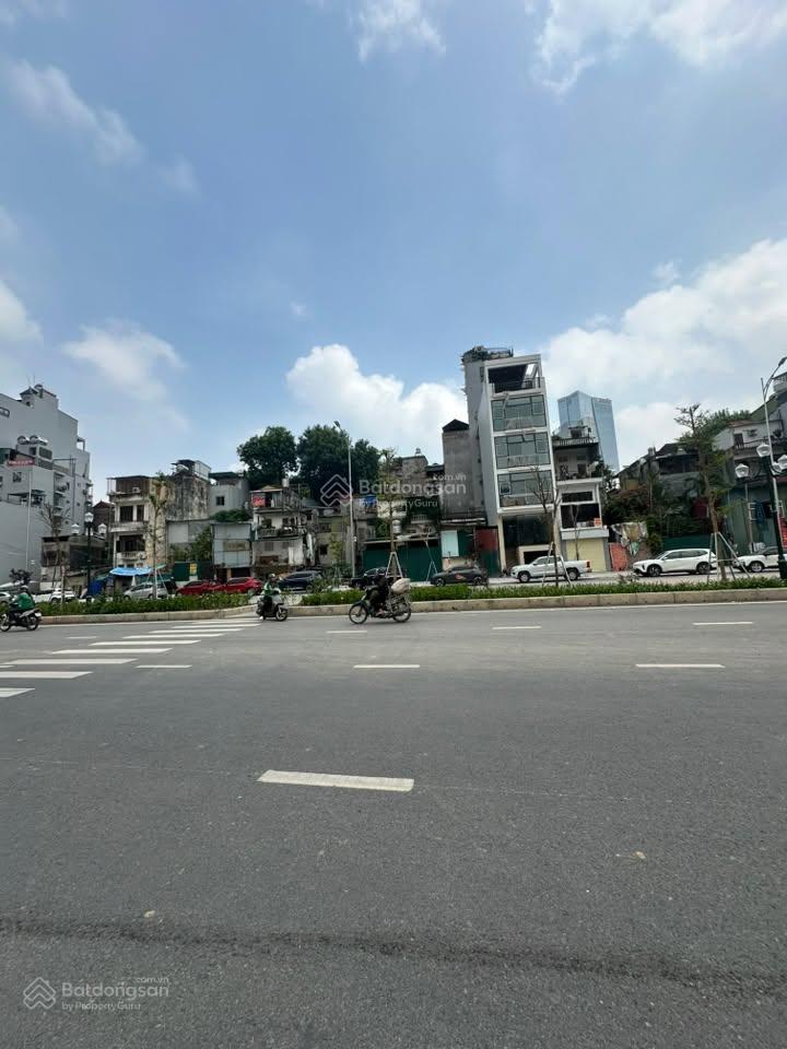 Bán nhà mặt phố 100 tỷ, 100m2, pháp lý sổ đỏ rõ ràng mặt đường vành đai 1 rộng 50m siêu vip