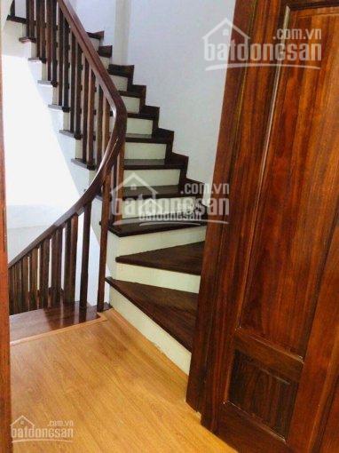 Chính chủ bán nhà phân lô hoàng cầu 60m2 x 7 tầng mt 5m oto vào nhà 13.5 tỷ gần cv 1/6 0904 556 ***