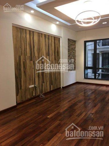 Chính chủ bán nhà phân lô hoàng cầu 60m2 x 7 tầng mt 5m oto vào nhà 13.5 tỷ gần cv 1/6 0904 556 ***