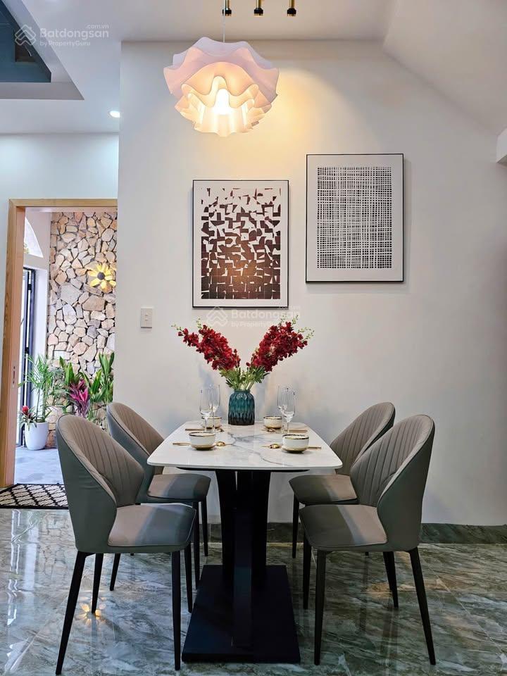 Bán nhà riêng tại đan khê, 5,5 tỷ, 33 m2, 3pn, 3wc, 5 tầng  tuấn 0904 556 ***