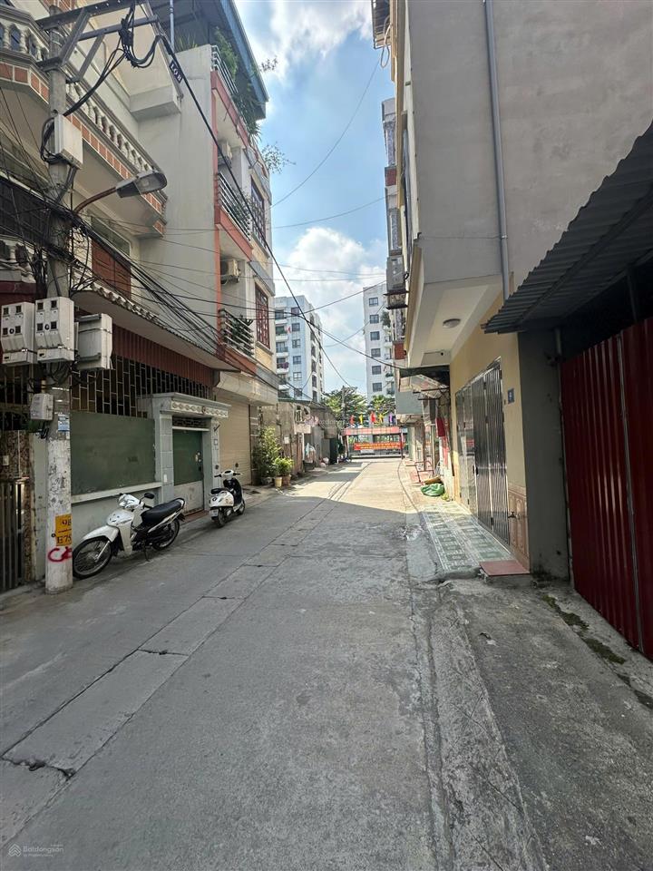 Chính chủ bán đất trung tâm 75 lai xá 52m2 mt 4m khu phân lô quân đội 8,5 tỷ  0904 556 ***