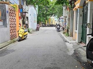 Bán nhà riêng tại trần quốc hoàn, dịch vọng, cầu giấy, hà nội, 18 tỷ, 60m2, giá tốt hot!