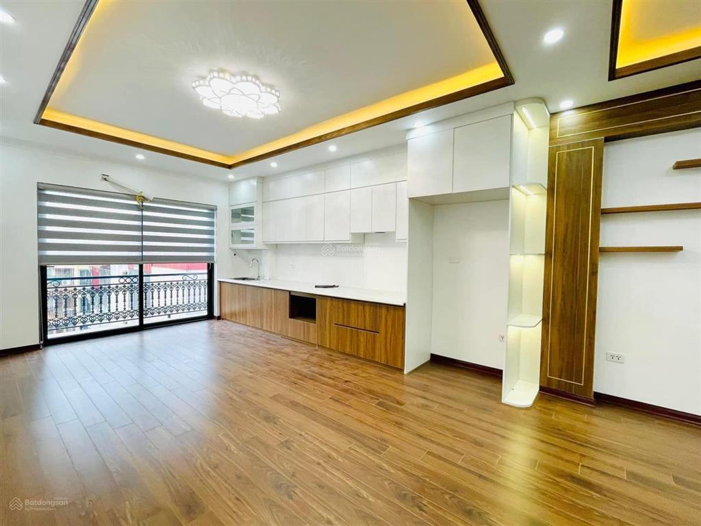 Bán nhà trần duy hưng 72m2 5 tầng mt 6,8m ra mặt phố chỉ vài bước chân 13 tỷ.  0904 556 ***