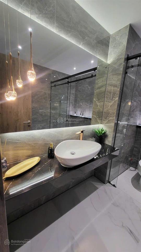 Ngộp ngân hàng bán nhà 7x18m đẹp khu hưng thái phú mỹ hưng giá tốt 33 tỷ