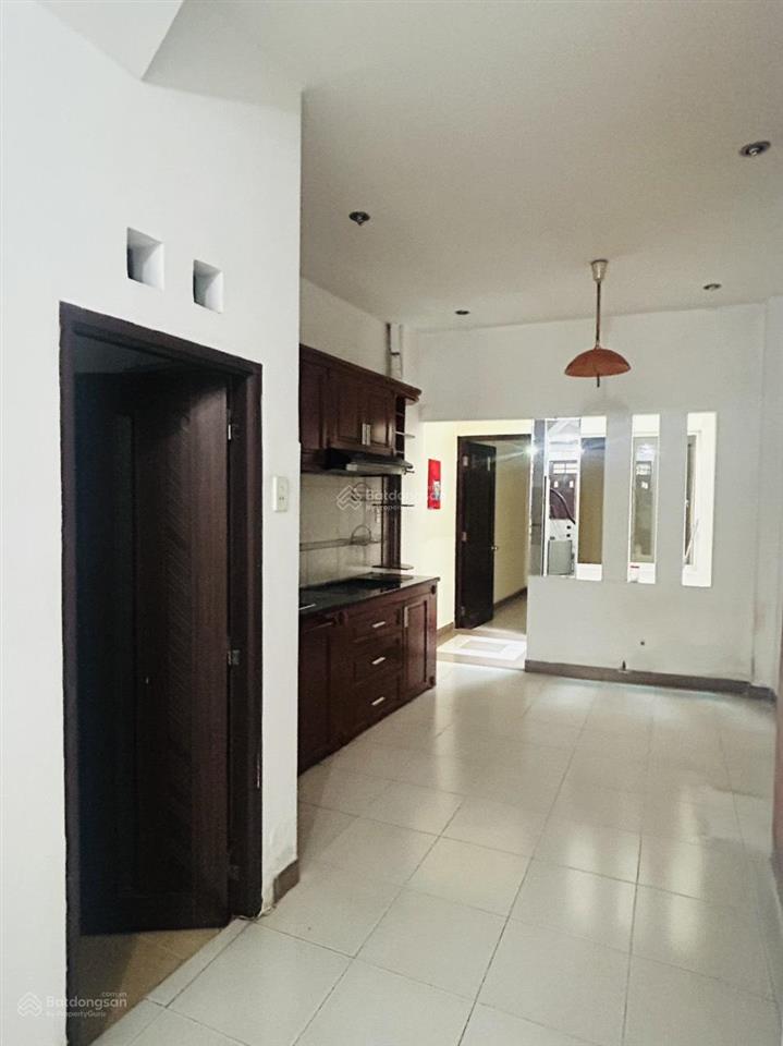 Bán nhà đường nguyễn thái sơn, p7, gần chợ gò vấp, 1 trệt 2 lầu. 73m2
