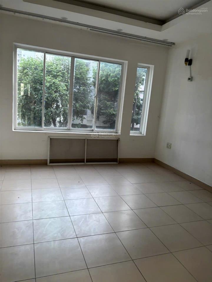 Cho thuê nhà mặt phố tại phú mỹ hưng, 50 triệu, 108m2, mặt đường chính tiện làm vp công ty