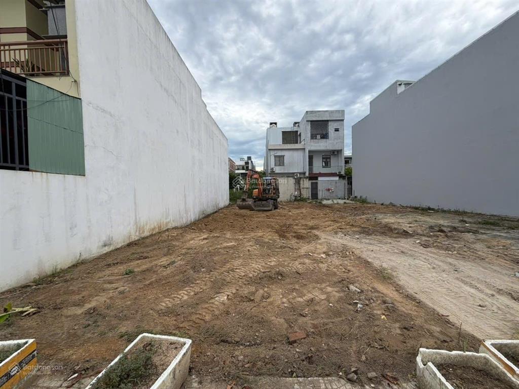 Bán đất tại hướng tây bắc gần trục đường lê sỹ, 17 tỷ, 200 m2, view đẹp hàng hiếm
