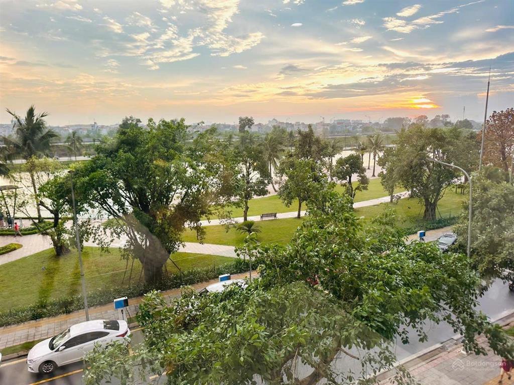 Hàng hiếm . căn 2n view sông san hô . vinhomes ocean park  giá tốt