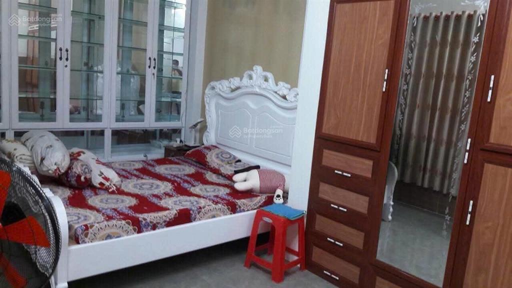 Bán nhà lầu, ngay dinh cô  biển long hải. để lại toàn bộ nội thất. nhà đẹp chỉ dọn vào ở