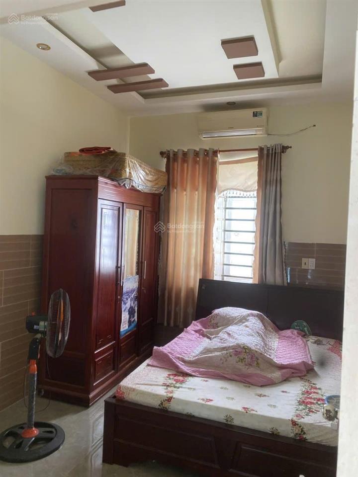 Bán nhà lầu, ngay dinh cô  biển long hải. để lại toàn bộ nội thất. nhà đẹp chỉ dọn vào ở