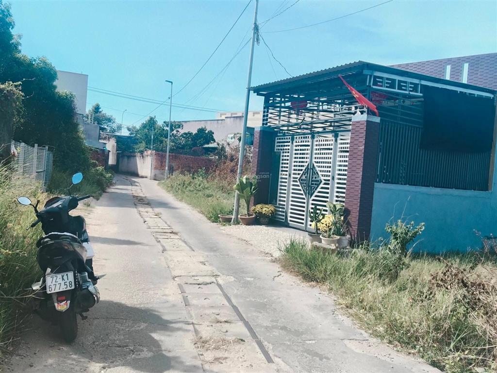 Đất long hải chỉ 1,99 tỷ ra bãi tắm vài phút thích hợp xây nhà an cư/nghỉ dưỡng đầu tư giữ tài sản