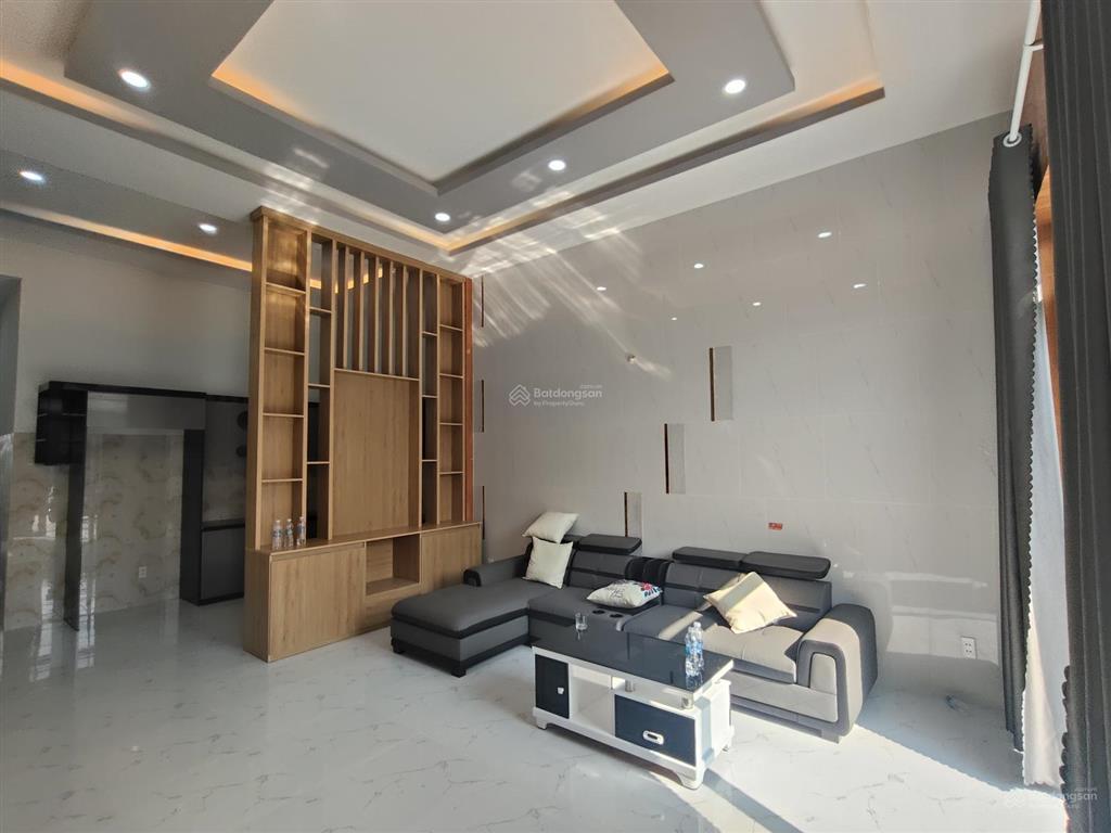 Nhà mới đẹp chỉ dọn vào ở tại long hải. cách biển 2km chỉ 2,5 tỷ