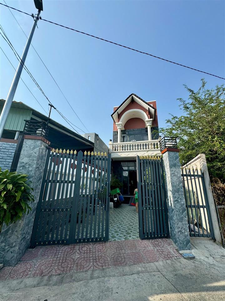 Căn nhà 1 trệt 1 lầu tại hải lâm (xã p. hưng cũ) này là xã long hải, tp. hcm chỉ 3tỷ350
