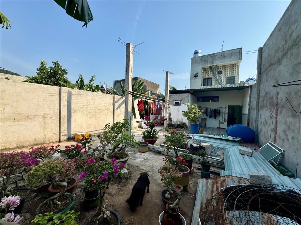 Căn nhà 1 trệt 1 lầu tại hải lâm (xã p. hưng cũ) này là xã long hải, tp. hcm chỉ 3tỷ350