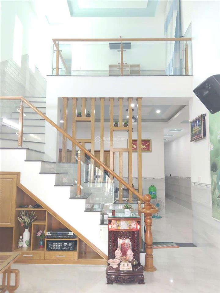 Nhà gác lửng  đẹp tái định cư long hải  vị trí đẹp, để lại toàn bộ nội thất vào ở ngay