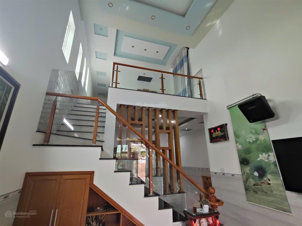 Nhà gác lửng  đẹp tái định cư long hải  vị trí đẹp, để lại toàn bộ nội thất vào ở ngay
