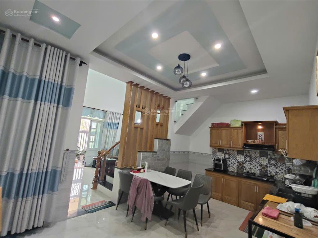 Nhà gác lửng  đẹp tái định cư long hải  vị trí đẹp, để lại toàn bộ nội thất vào ở ngay