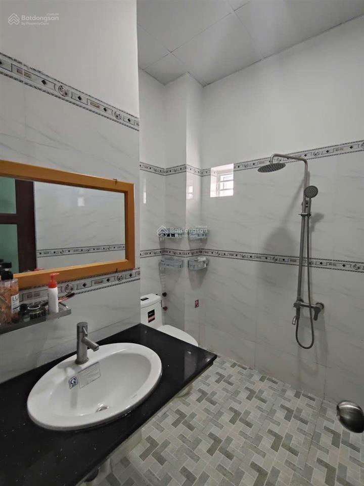 Nhà gác lửng  đẹp tái định cư long hải  vị trí đẹp, để lại toàn bộ nội thất vào ở ngay