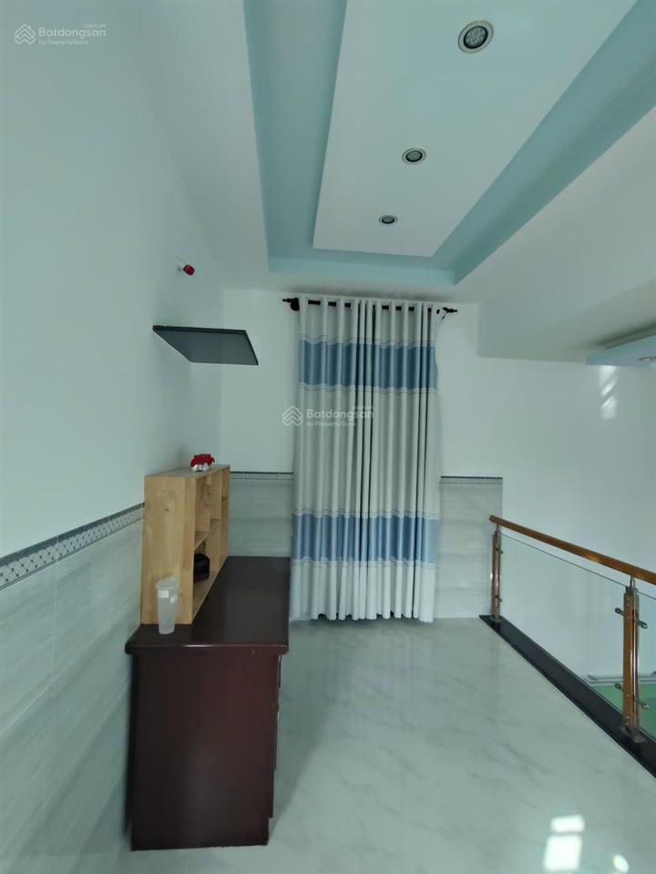Nhà gác lửng  đẹp tái định cư long hải  vị trí đẹp, để lại toàn bộ nội thất vào ở ngay