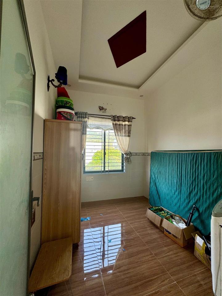 Căn nhà 1 trệt 1 lầu tại hải lâm (xã phước hưng cũ) này là xã long hải, tp. hcm chỉ 3 tỷ 350