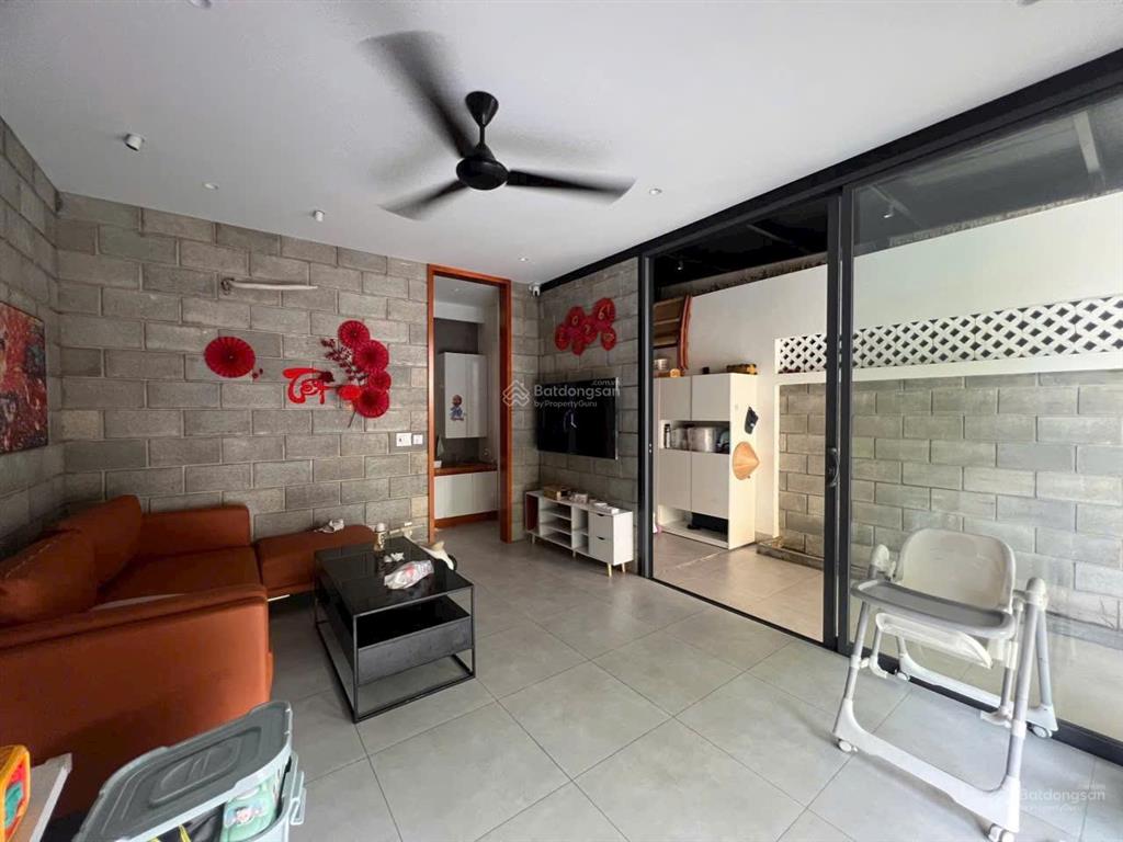Nhà thiết kế đẹp gần biển long hải. gần trường học các cấp 6*21m chỉ 2,9 tỷ
