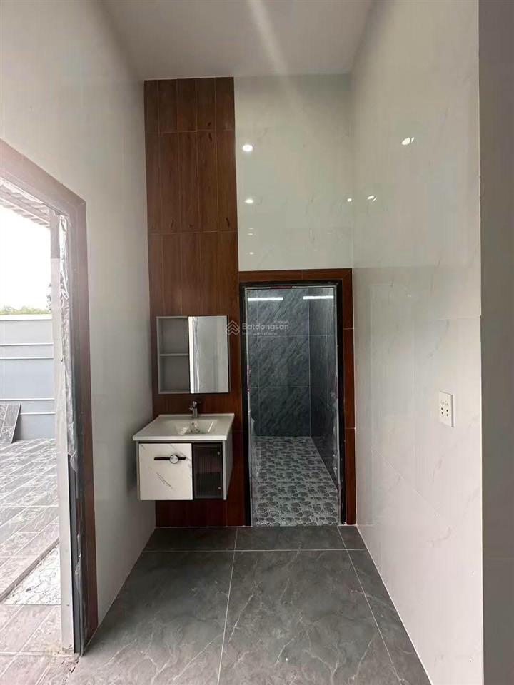 Nhà mới hoàn thiện tại xã long hải 5*32 có 80 thổ 1ty350 ktl