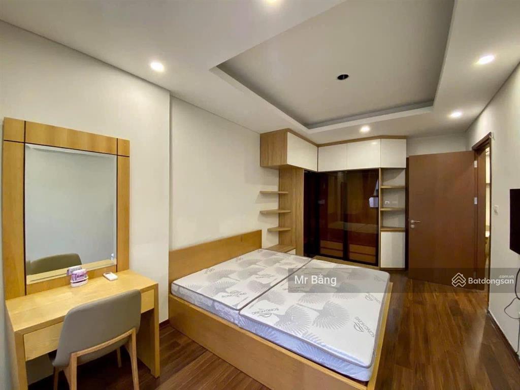 Bán căn "hoa hậu 2pn" tòa hh chung cư thái hà dt 74m2 full đồ, hướng bc nam view trọn hồ, giá 7 tỷ
