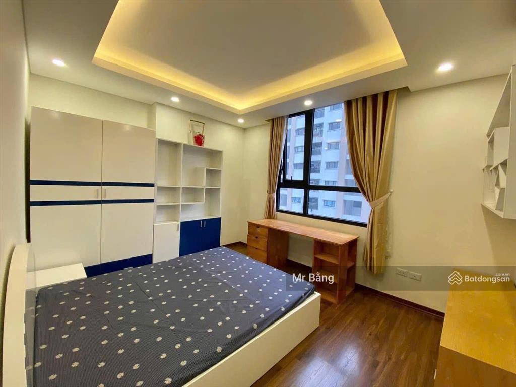 Bán căn "hoa hậu 2pn" tòa hh chung cư thái hà dt 74m2 full đồ, hướng bc nam view trọn hồ, giá 7 tỷ
