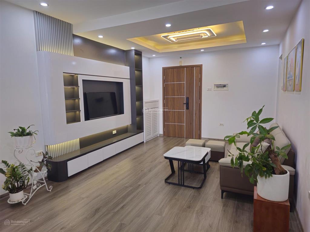 Cần bán căn (góc hoa hậu 2pn) chung cư oct5a  resco  dt 70m, 2pn, tầng trung đẹp, giá 5,4 tỷ