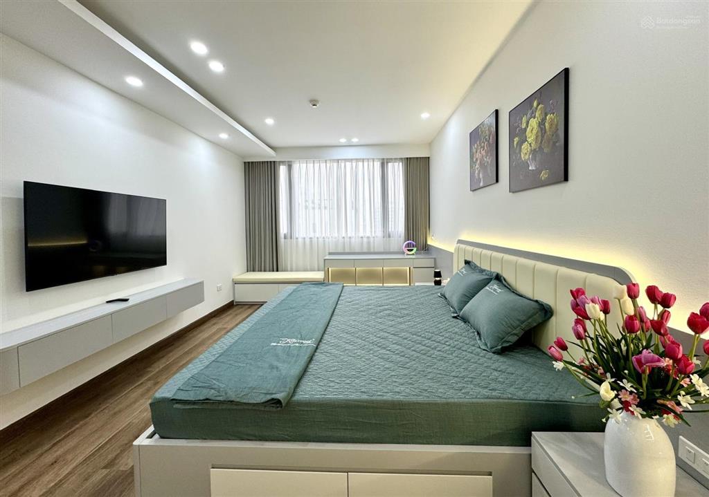 Cần bán căn hộ "hoa hậu" 2pn chung cư nam cường kđt mới cổ nhuế dt 80,5m2, tầng trung, giá 6,5 tỷ