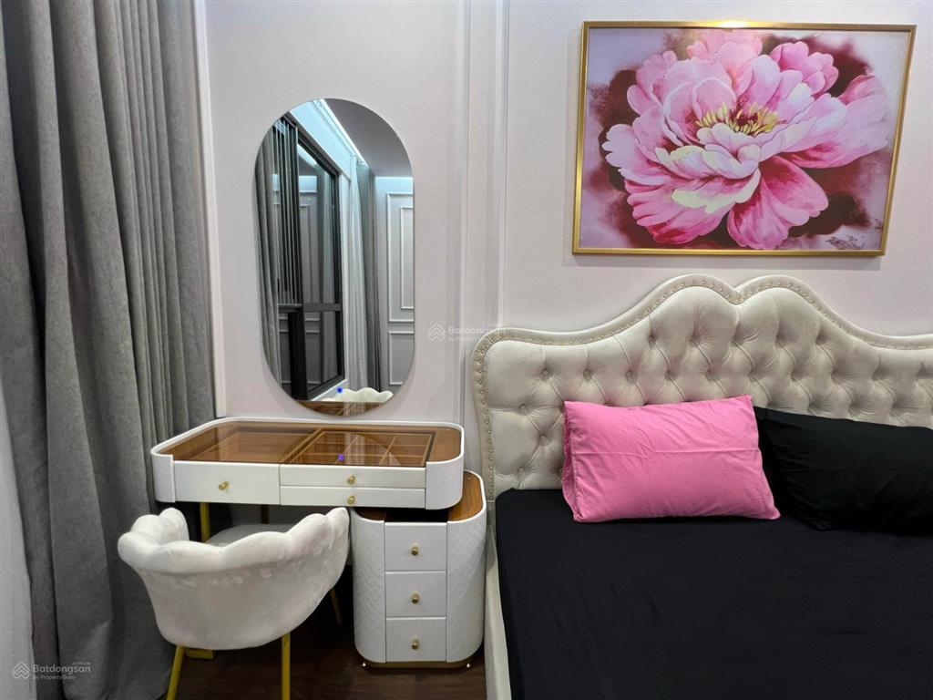 Siêu rẻ cần bán "căn góc hoa hậu 3pn" chung cư oct5 resco cổ nhuế dt 118m2, bc đông nam, giá 7 tỷ